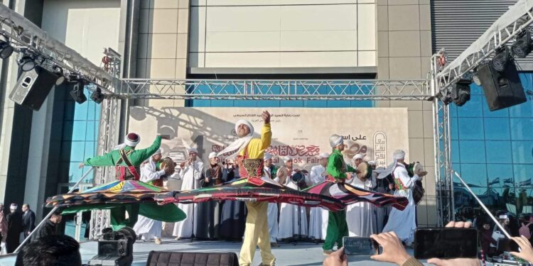 التنورة التراثية والليلة الكبيرة للطفل في انطلاق فعاليات قصور الثقافة بمعرض الكتاب