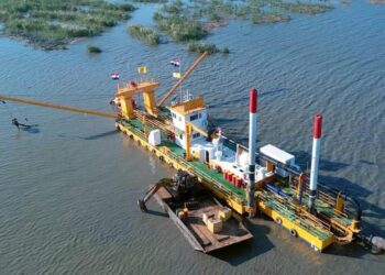 انضمام كراكتين جديدتين لإنجاز مشروع تطهير وتعميق بحيرة البرلس