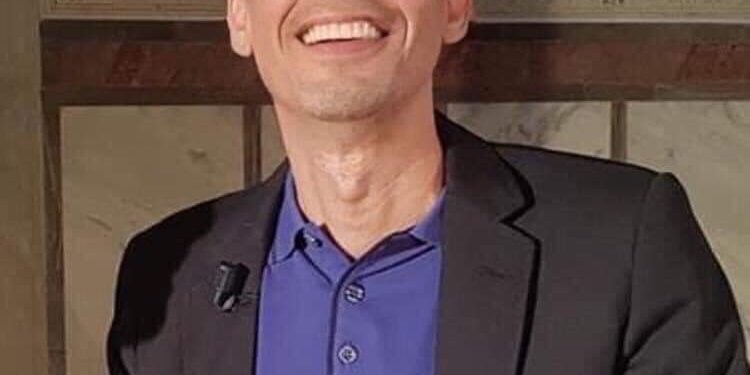 الكينغ يكتب  (نخبكم ، حيثما كُنتم):