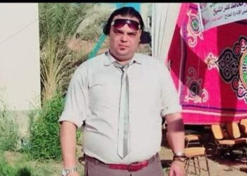 الشوارع مليانه ناس …