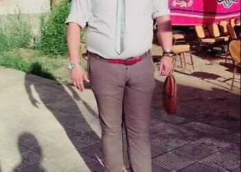 الشوارع مليانه ناس …