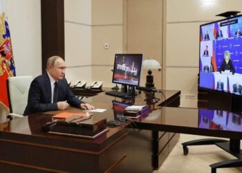 الكرملين يحجم عن الكشف عن نية بوتين بشأن الترشح مجدداً في 2024