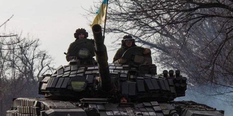 الولايات المتحدة تحث أوكرانيا على تأجيل هجوم كبير على قوات روسيا