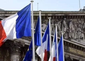 نائب فرنسي يدعو لضمان أمن روسيا وأوكرانيا