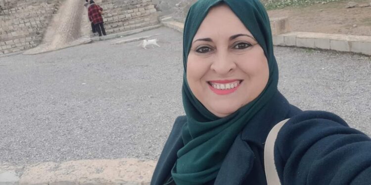 بيت القصيد ..الشاعرة منى البابوري