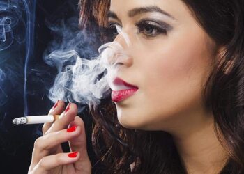 اعرف الصح.. التدخين يسبب تدهوراً معرفياً مبكراً