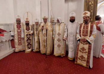 الأنبا يواقيم يترأس قداس عيد الميلاد المجيد بكنيسة العذراء مريم بإسنا جنوب الأقصر