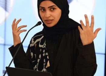 الشاعرة السعودية حوراء الهميلي تكتب قُبْلَة