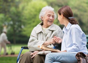 العلاج التعويضي بالهرمونات يحمي المرأة من الزهايمر