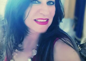 عزيزة النفس