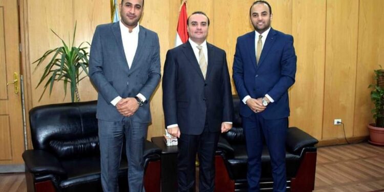 نائب محافظ الأقصر يستقبل وفد هيئة تنمية الصعيد