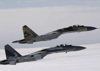 إيران تتسلم طائرات “سوخوي” روسية