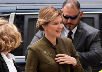 سيدة أوكرانيا الأولى تلقي كلمة في منتدى دافوس الاقتصادي