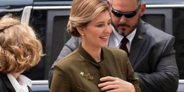 سيدة أوكرانيا الأولى تلقي كلمة في منتدى دافوس الاقتصادي