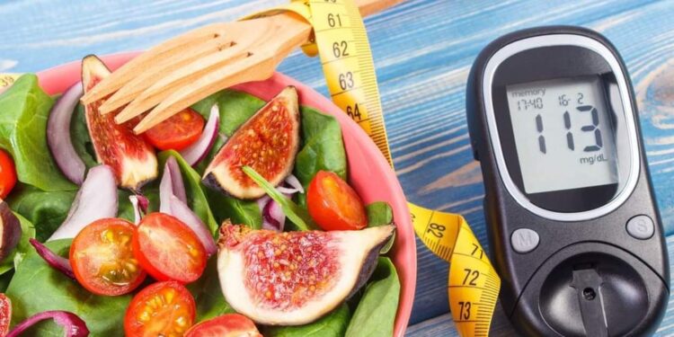 خلي بالك .. بـ4 خطوات كيف يمكنك تقليل السكر في نظامك الغذائي؟