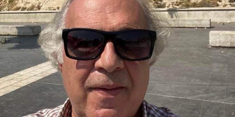 استبداد الزلزال والقصف الجائر