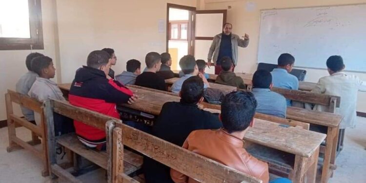 “تكنولوجيا الحاسبات”.. فعاليات ثقافية وفنية متنوعة بمطروح