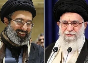 خامنئي يأمر بتحويل 4 مليارات دولار لحساب نجله بفنزويلا