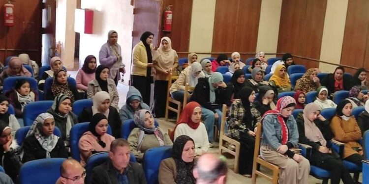 الزيادة السكانية وحوار الأبناء والآباء في ثقافة بني سويف