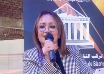 بين نورين …