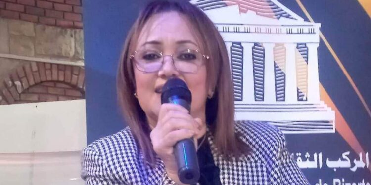 بين نورين …