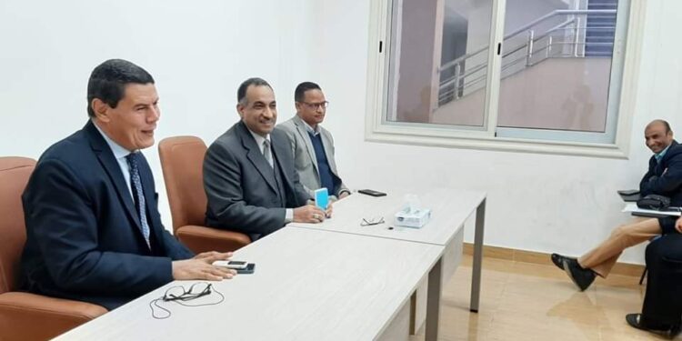 رئيس جامعة طيبة التكنولوجية يجتمع بأعضاء هيئة التدريس