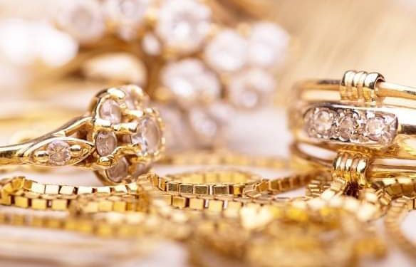 بكام النهاردة .. سعر الذهب بدون مصنعية اليوم الأحد 12 فبراير 2023