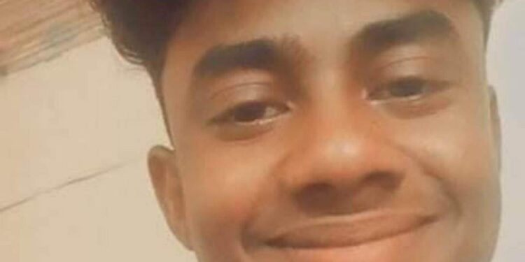 إلى تِلك المرأة التي تقطُنُ هُناك