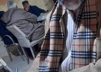 سجال بين الشاعر المغربي  أحمد نينو  المقيم بباريس  والشاعر كمال المبروك من تونس