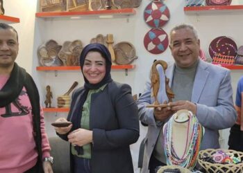 وحدة السكان بالأقصر تشارك فى معرض ديارنا بعدد  ١٨ عارض وعارضة