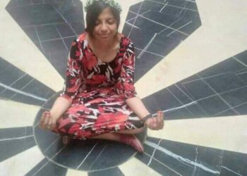 تفقس الفكرة كلام …