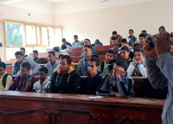 القيم الإيجابية والثقة بالنفس في محاضرات ثقافية بالأقصر