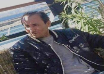 تــنــاســتْ …