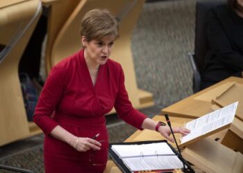 استقالة مفاجئة لرئيسة وزراء اسكتلندا