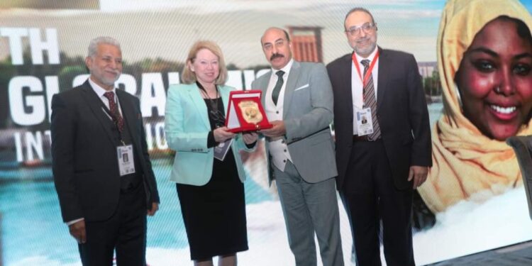 محافظ أسوان يشهد إطلاق المبادرة الرئاسية للتحالف الوطنى لتنمية الأسرة المصرية ” الألف يوم الذهبية “