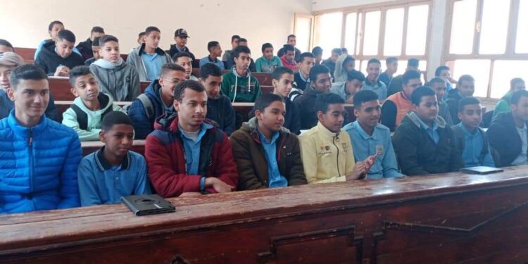 ماهية الإخراج المسرحي والحرف المهددة بثقافة الأقصر