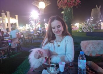 أنجو بحبك من جميع سهامي …