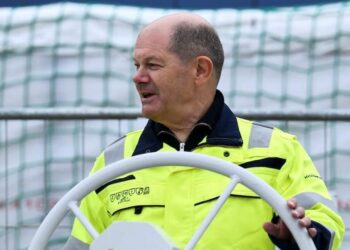 ألمانيا تواجه تحديا بقيمة تريليون دولار لسد فجوة هائلة في الطاقة لديها