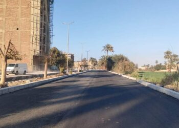 فى الأقصر .. رصف الطرق حفاظاً على الوجه الحضاري