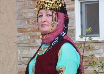 من عجينة أمي الكردية …