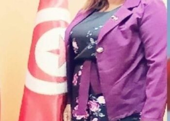 صوتٌ يمورُ …