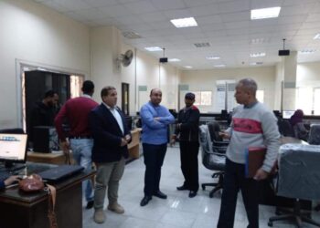 التنمية المحلية تتابع سير العمل فى المركز التكنولوجي بمدينة الزينية