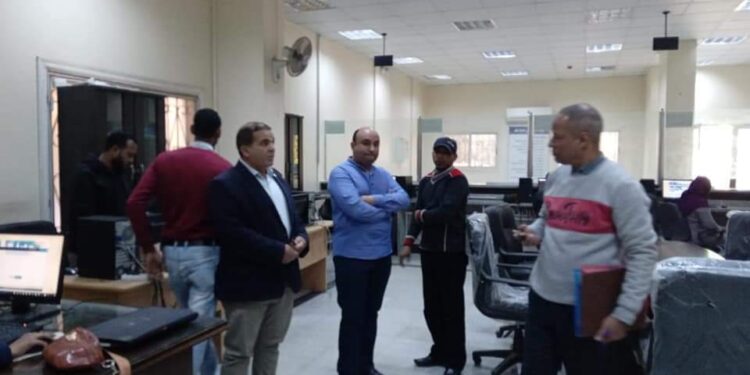 التنمية المحلية تتابع سير العمل فى المركز التكنولوجي بمدينة الزينية