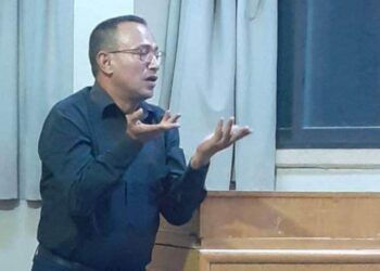 رفاقه للممات …