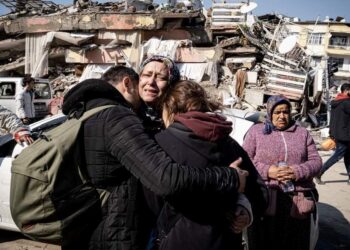 هل فعلاً تتوهج السماء قبيل وقوع الزلازل …؟ وما السبب ..؟