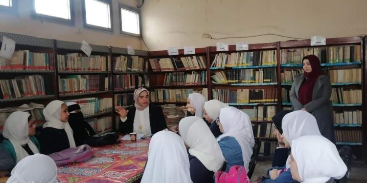 دور المرأة في مسيرة العلوم بثقافة القاهرة