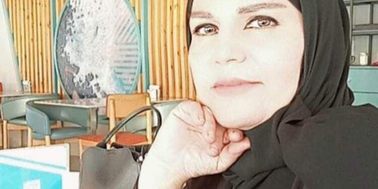 يا مدّلكةً هبّ ِ وأعصفِ …