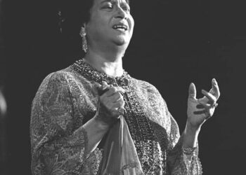 روائع كوكب الشرق ام كلثوم في افتتاح ليالي الزمن الجميل بقلم حافظ النيفر تونس