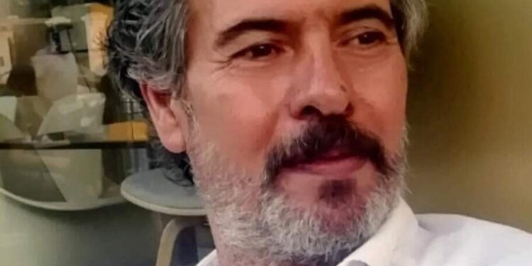 أُغْنِيَّةٌ مُباشرَة …