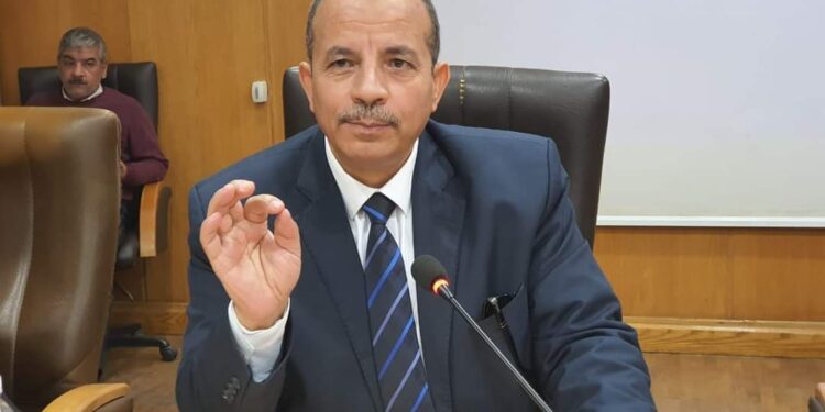 وكيل وزارة التعليم بالاقصر يحيل 3 من مديري المدارس بإدارة أرمنت للتحقيق